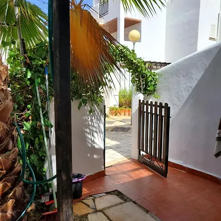 Casa Baja Extraordinaria En Urbanizacion Naturista! *
